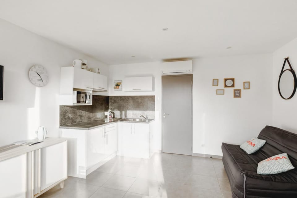 Studio Bougainvillier - Welkeys Apartment in Cavalaire-sur-Mer