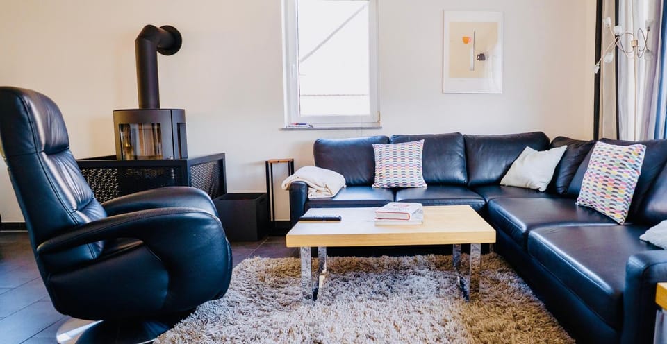 Living room, Seating area, Family, fireplace