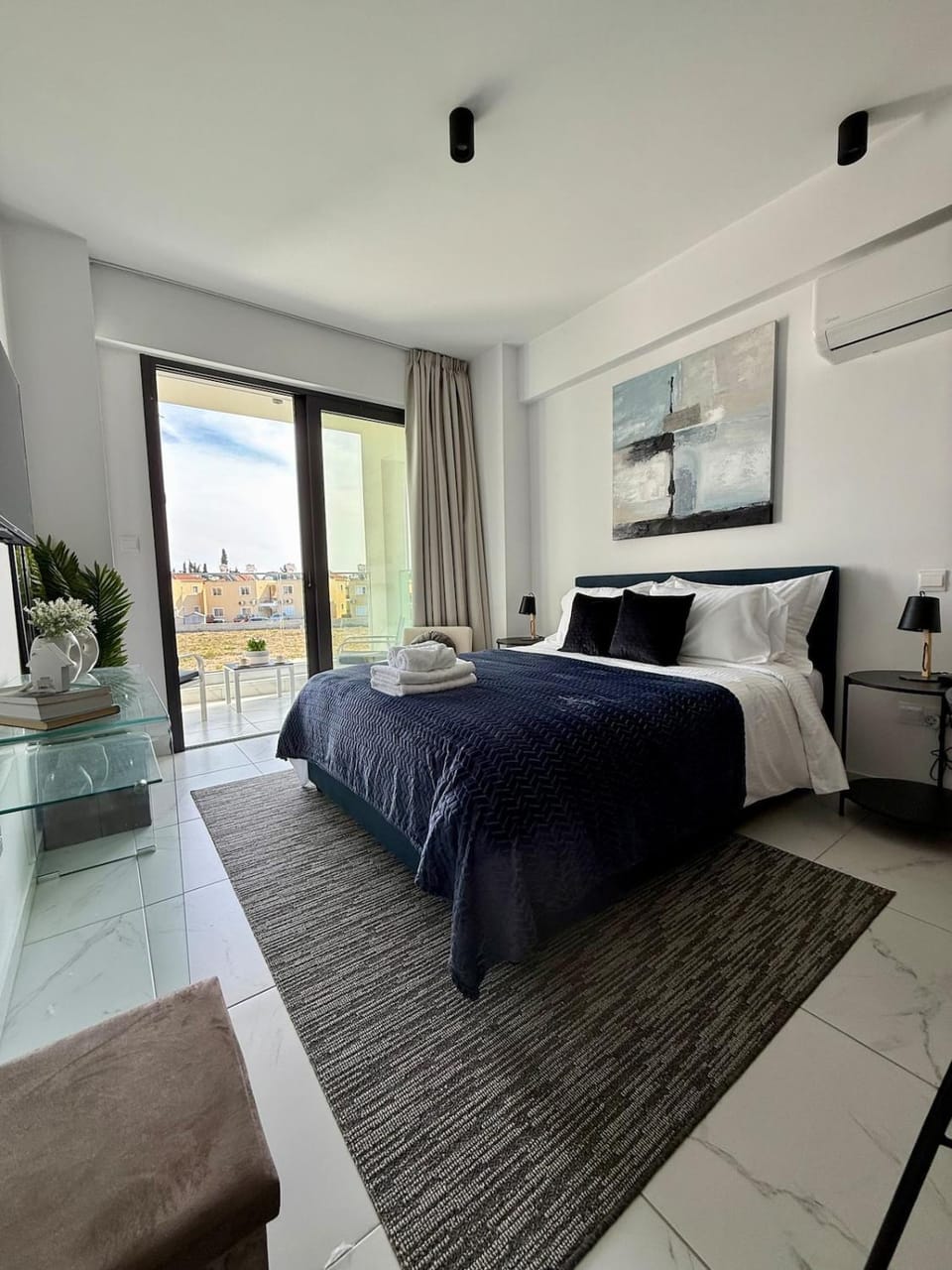 Chill and Stay-Luxury Studio with Pool and Sauna in Kato Paphos Apartment in Paphos