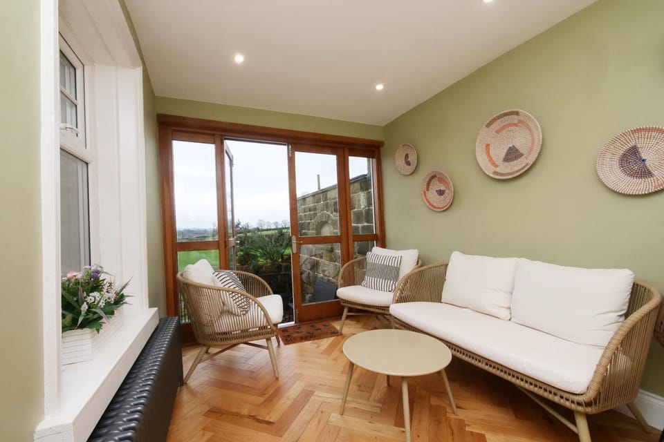 Garden, Seating area