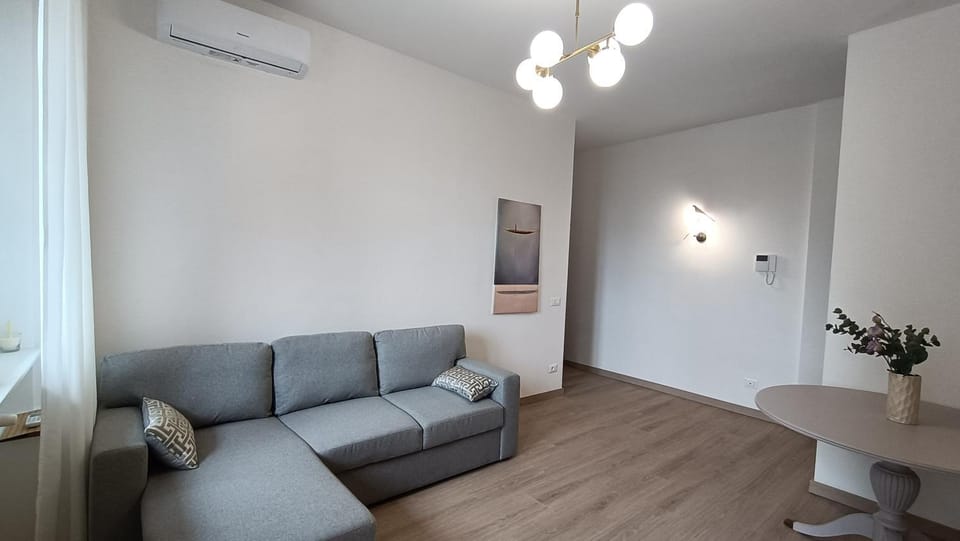 Living room, Seating area, air conditioner