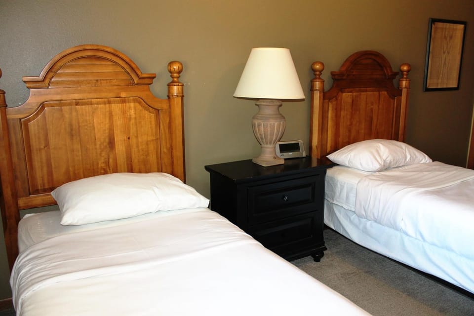 2 bedroom Duck Lake condo at Wild Eagle Lodge, #207 House in Wisconsin