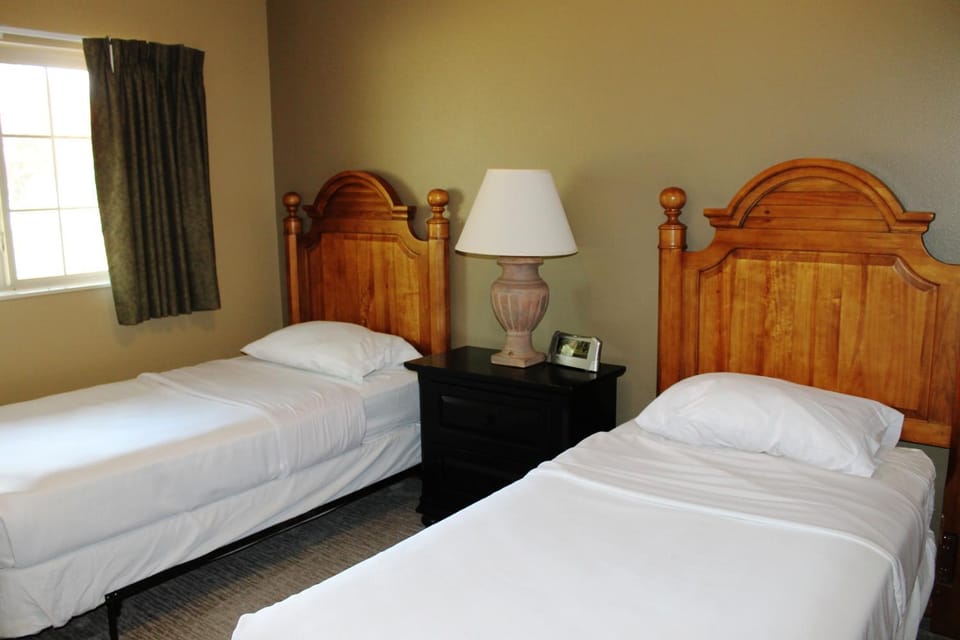 2 bedroom Duck Lake condo at Wild Eagle Lodge, #207 House in Wisconsin