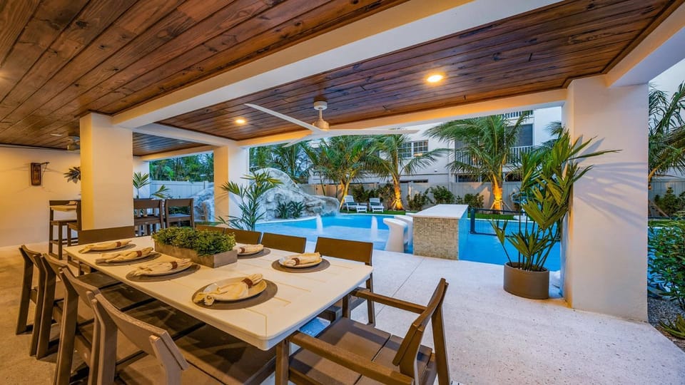 Patio, Other, Dining area, Pool view, Swimming pool, sunbed