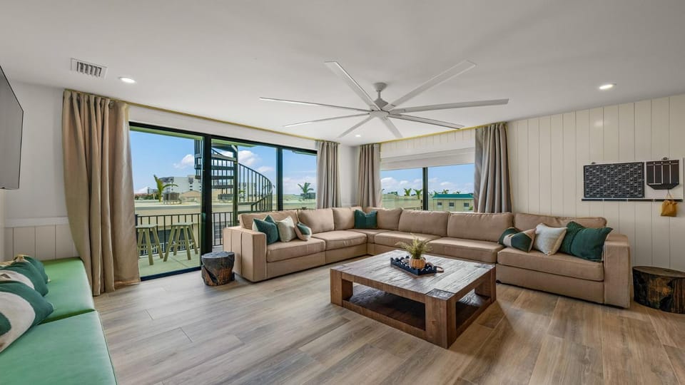 TV and multimedia, View (from property/room), Balcony/Terrace, Living room, Other, Seating area
