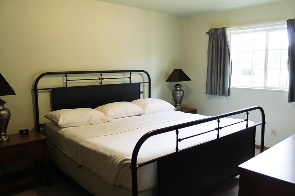 Lynx Lake 2 bedroom condo at Wild Eagle Lodge, #138 House in Wisconsin