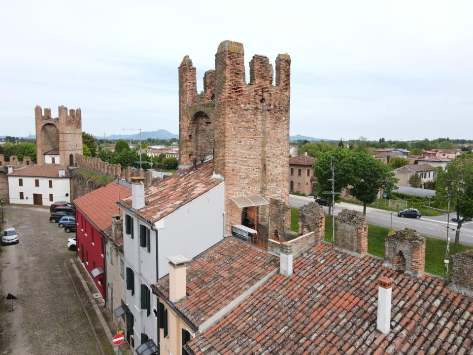 "Il Torrione di Lara" locazione turistica Bed and Breakfast in Veneto
