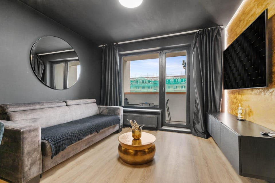 Bed, TV and multimedia, Photo of the whole room