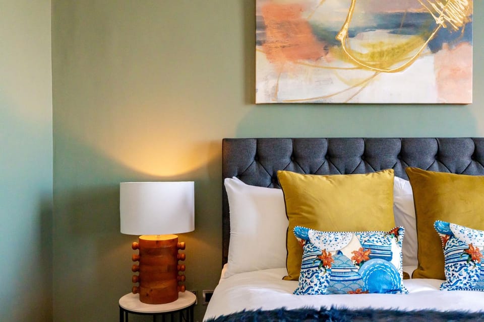 Bed, Decorative detail, Bedroom