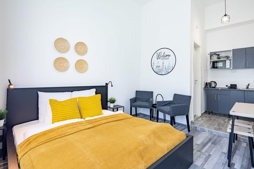 Ultra Central Mini Studio Apartment in Budapest