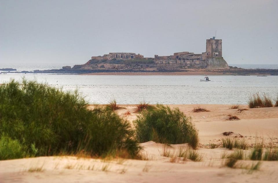 Nearby landmark, Day, Natural landscape, Landmark view, Sea view