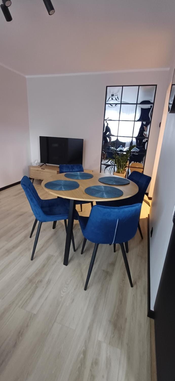 TV and multimedia, Seating area