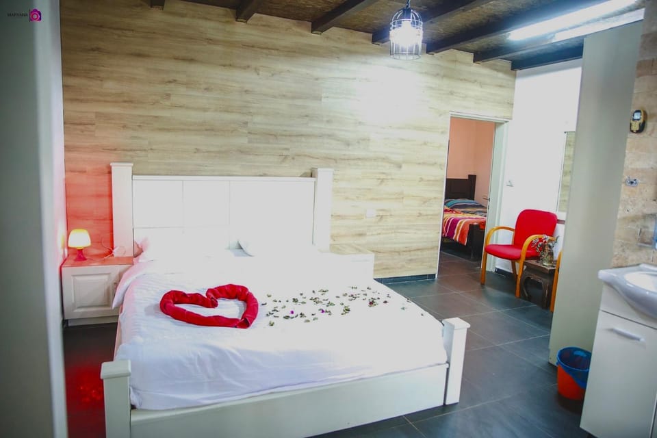 חדרי אירוח נוף לחרמון בוקעתא Bed and Breakfast in North District