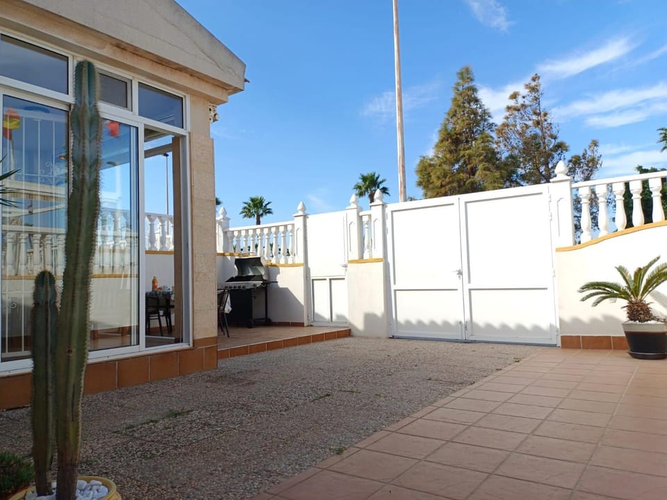 Patio, BBQ facilities, Parking