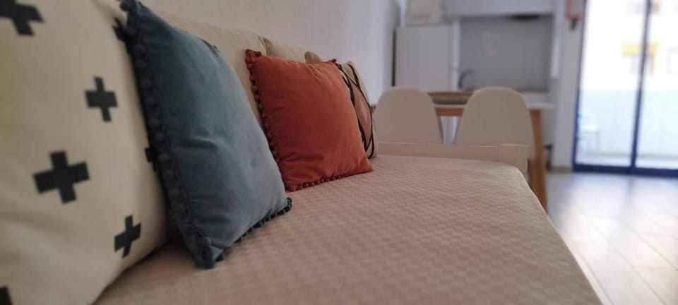Bed, Living room