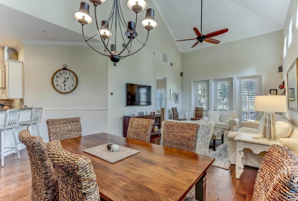 2106 Summerwoods House in Amelia Island