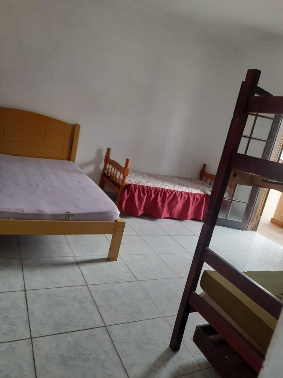 15 pessoas 6 suites Mongagua House in Itanhaém