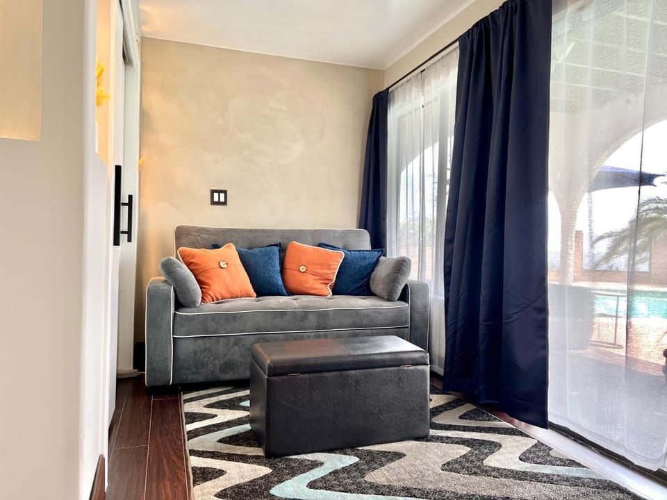 Private Bedroom & Bathroom Grove, Pool & City View Vacation rental in Oceanside