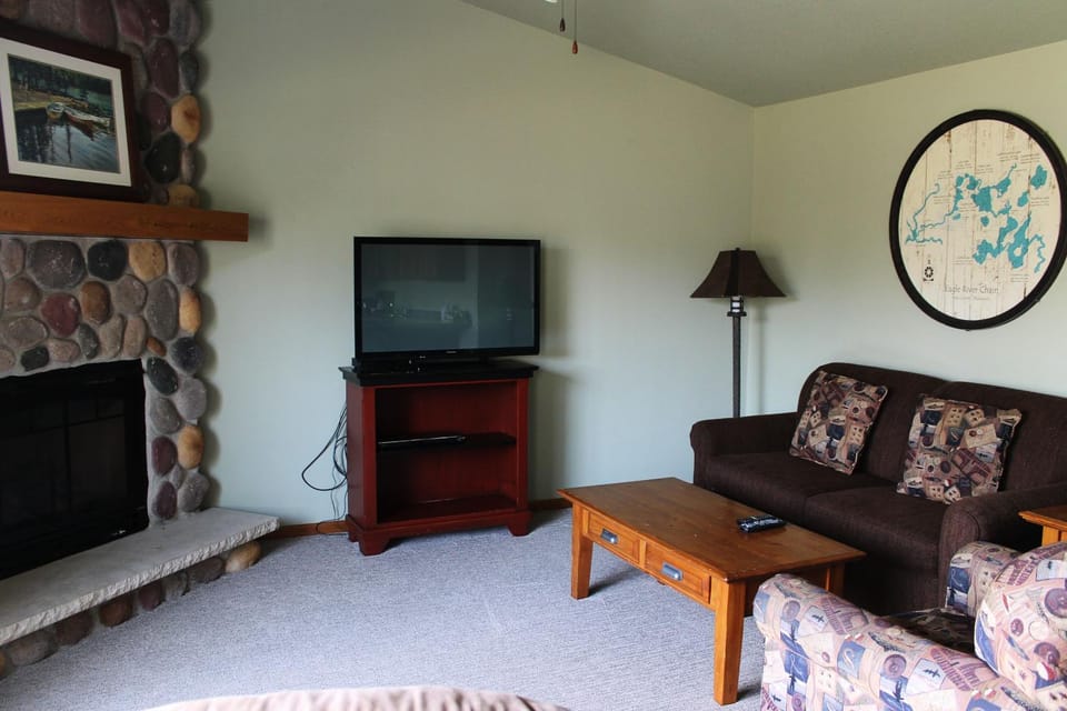 Lynx Lake 2 bedroom condo at Wild Eagle Lodge, #228 House in Wisconsin