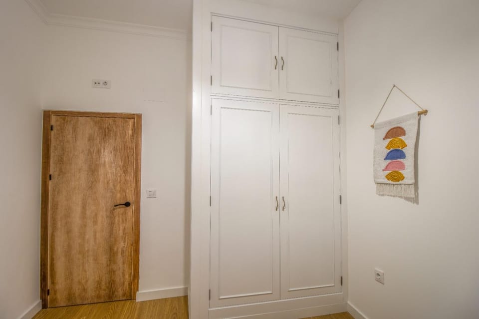 Bedroom, wardrobe