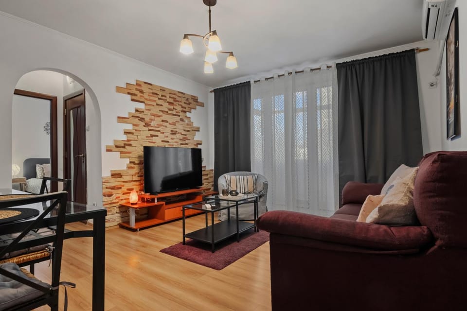 Old Town MetroDoor Apartment in Bucharest