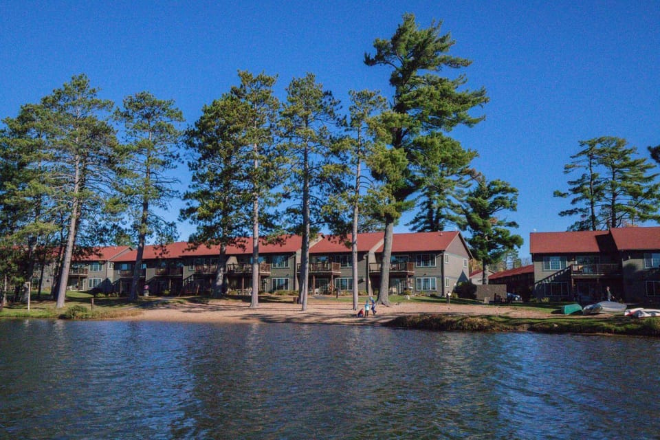 2 Bedroom Condo at Wild Eagle Lodge, #232 House in Wisconsin