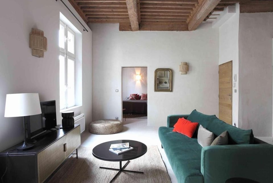 Appartement de Caractère avec Cachet Unique à Uzès Apartment in Uzes