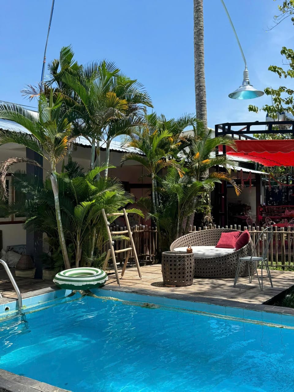 BBQ facilities, Swimming pool