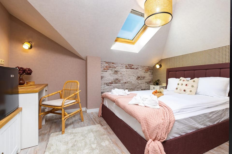 Kapana Art Sky Studios Parking Included Bed and Breakfast in Plovdiv