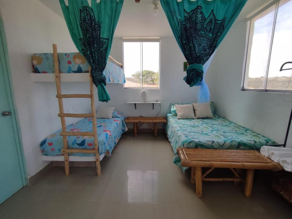 Casa de Playa Villa María House in Vichayito
