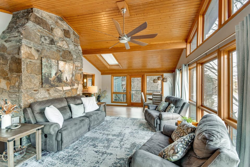 Hot Tub & Lakefront Deck: Cabin on Lake Lure Cabin in Lake Lure