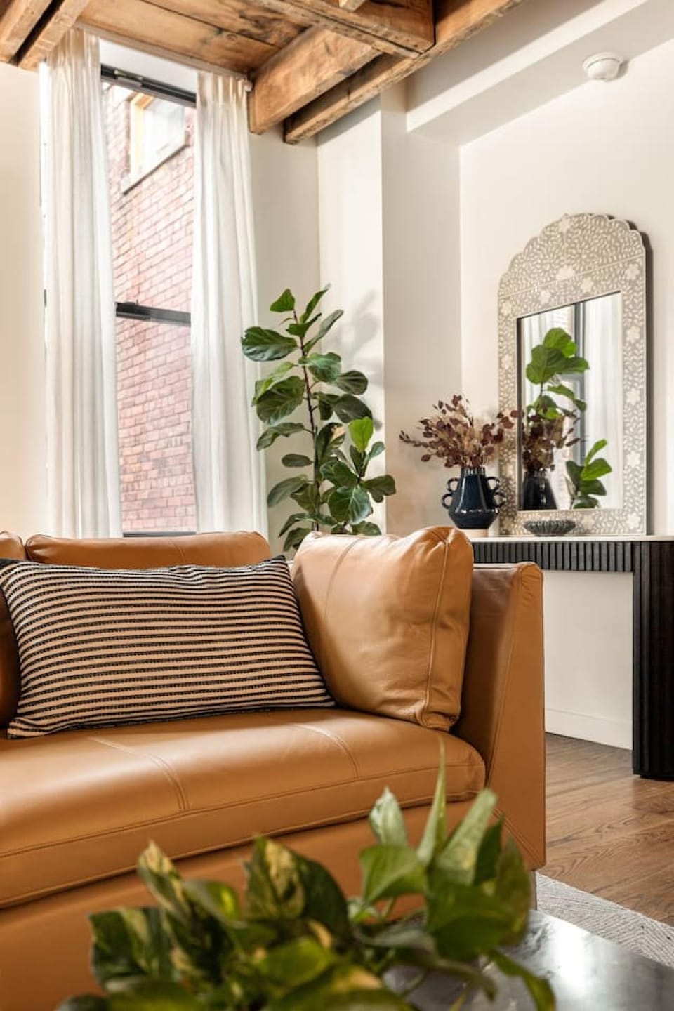 Luxury Loft near Washington Park - Rooftop Deck Apartment in Over The Rhine