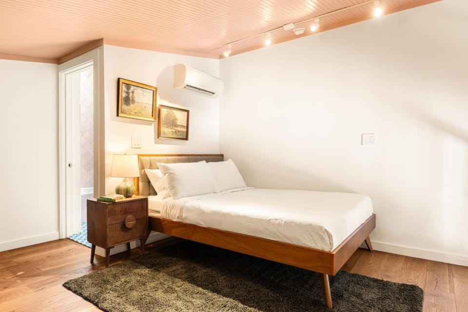 Luxury Loft near Washington Park - Rooftop Deck Apartment in Over The Rhine