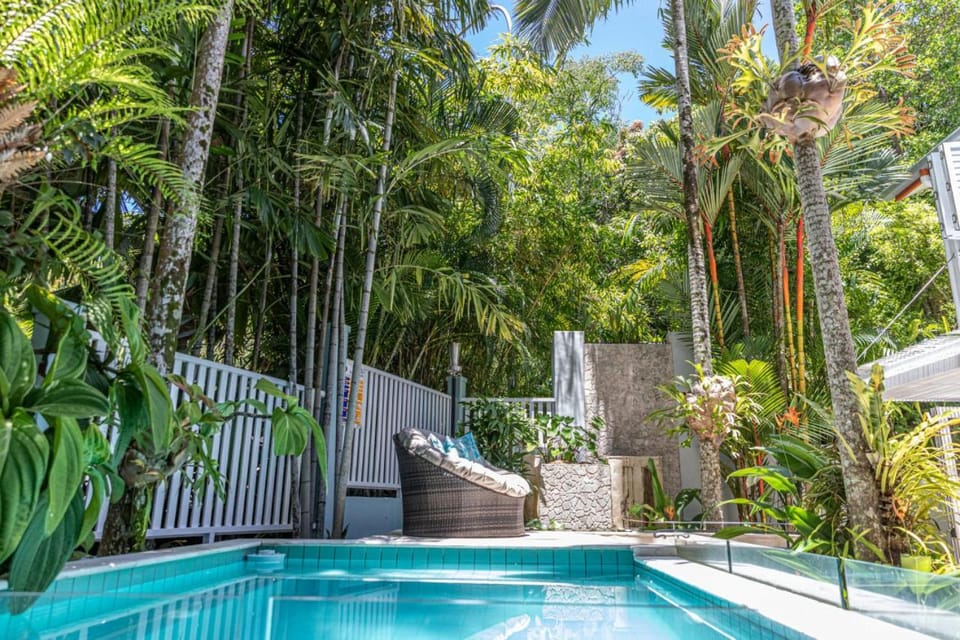 Natural landscape, Garden, Garden view, Pool view, Swimming pool, sunbed