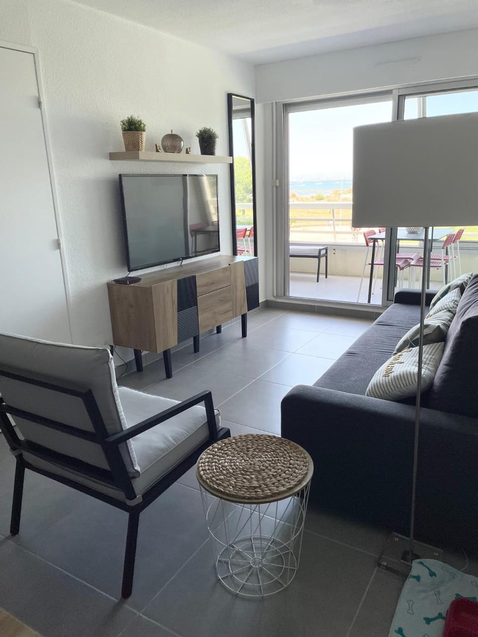 TV and multimedia, Living room