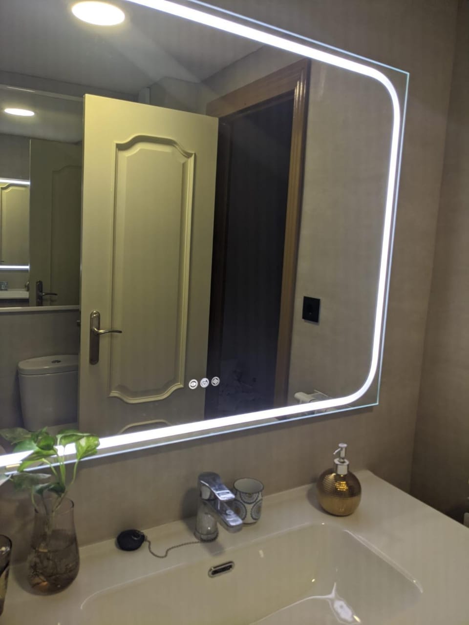 Suite privada muy céntrica Vacation rental in Granada