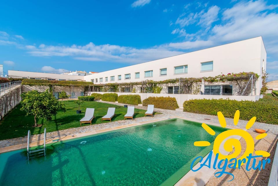 Garden, Garden view, Pool view, Swimming pool, sunbed