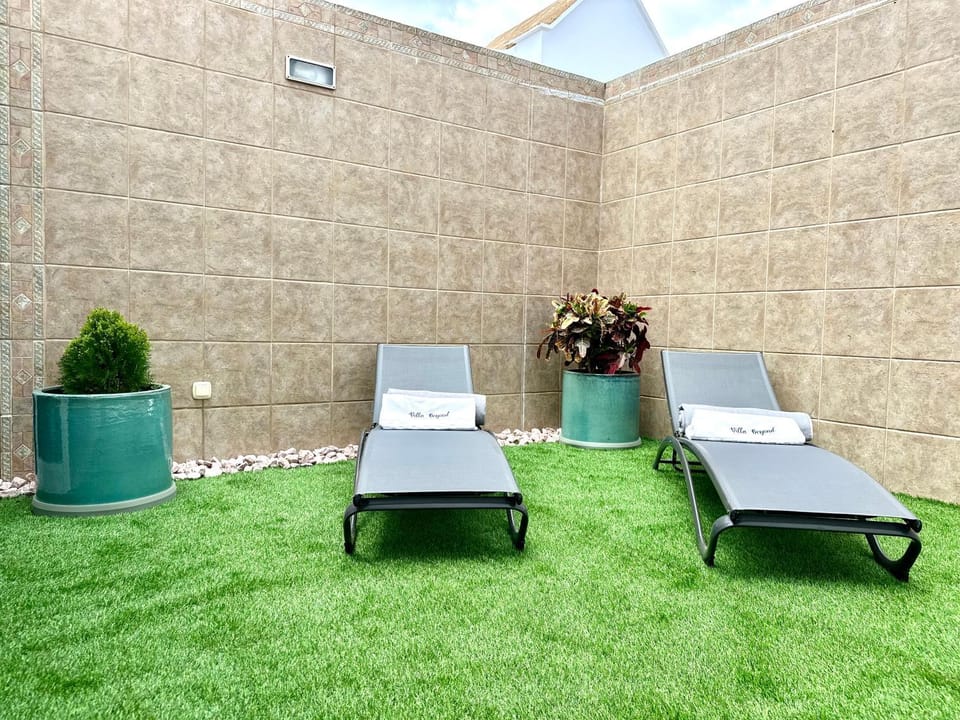 Off site, Solarium, Spa and wellness centre/facilities