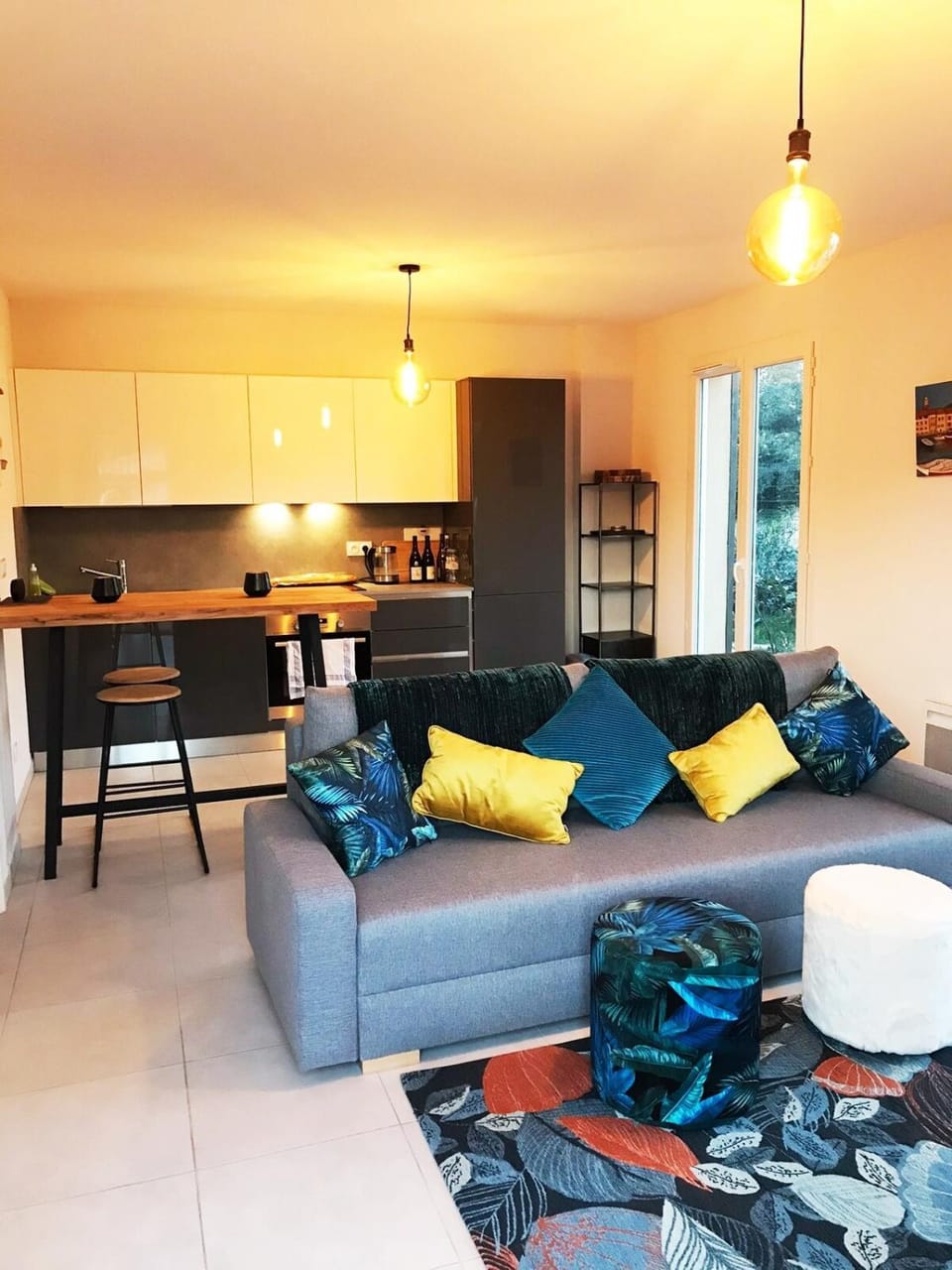 Maison Jasmin, Modern, air-conditioned 2-bed with lovely terrace & communal pool House in Sainte-Maxime