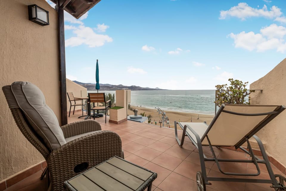 Endless Seaview Las Canteras Apartment in Las Palmas de Gran Canaria