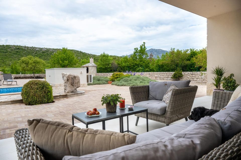 Patio, Summer