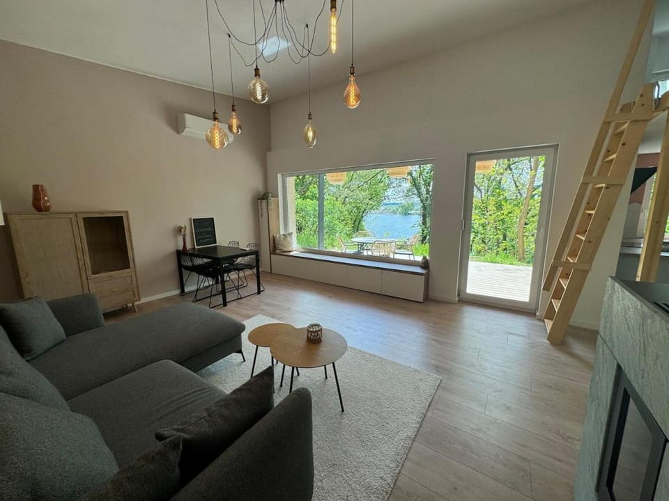 Auszeit am Schwielowsee - Exklusiver Bungalow mit Seeblick House in Schwielowsee