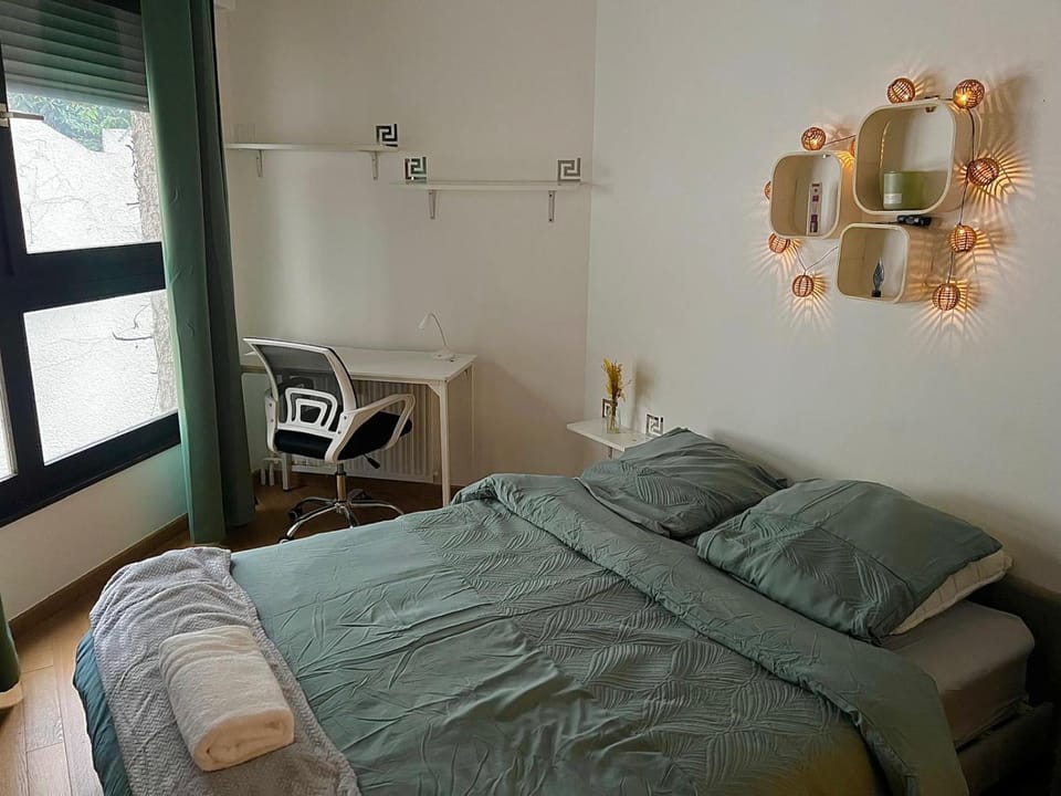 Chambre Rivage, Paris, Créteil Soleil, Lac Bed and Breakfast in Créteil