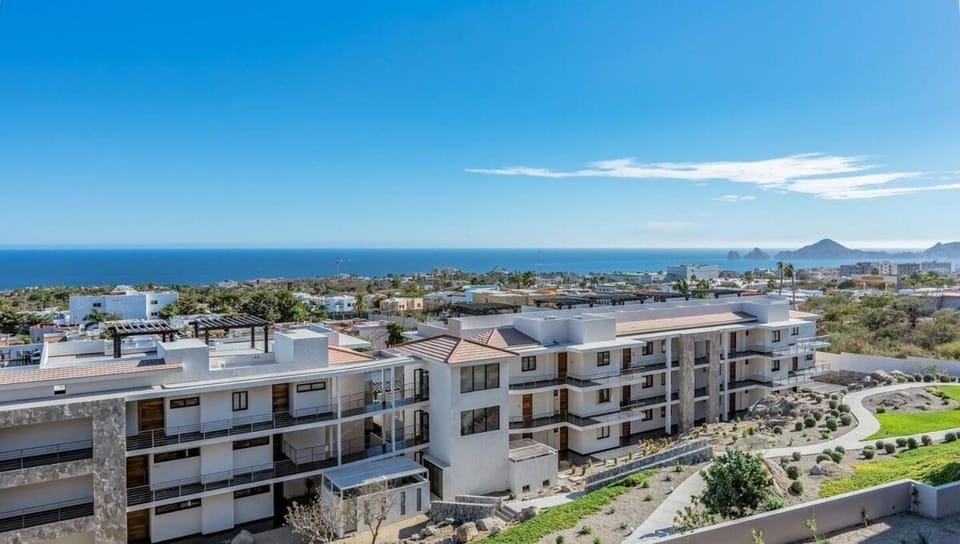 Tramonti Condo with Ocean and Arch Views plus Resort Access Apartment in Baja California Sur