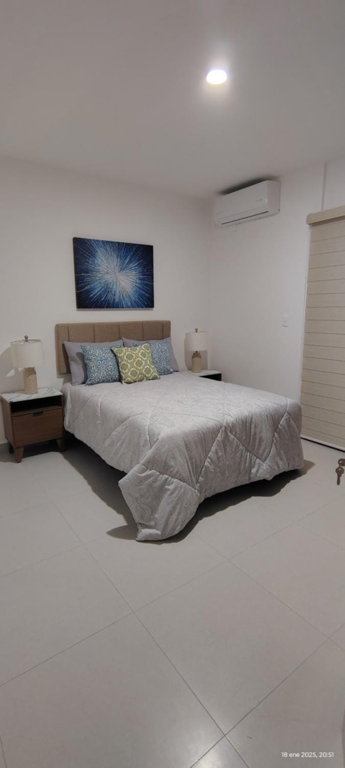 Bed, Bedroom, air conditioner