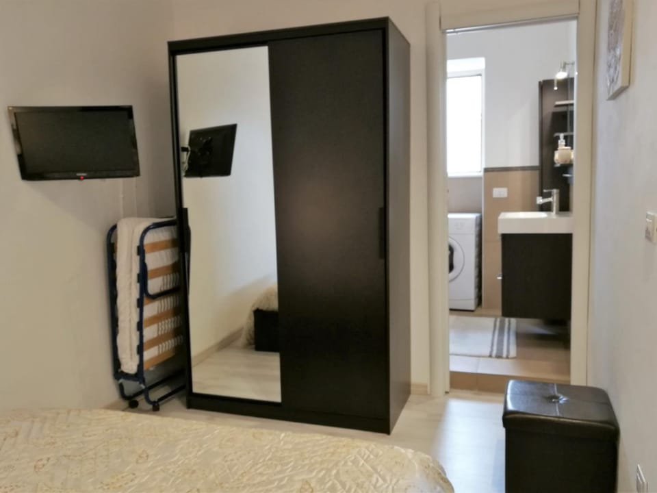 Bathroom, Bedroom