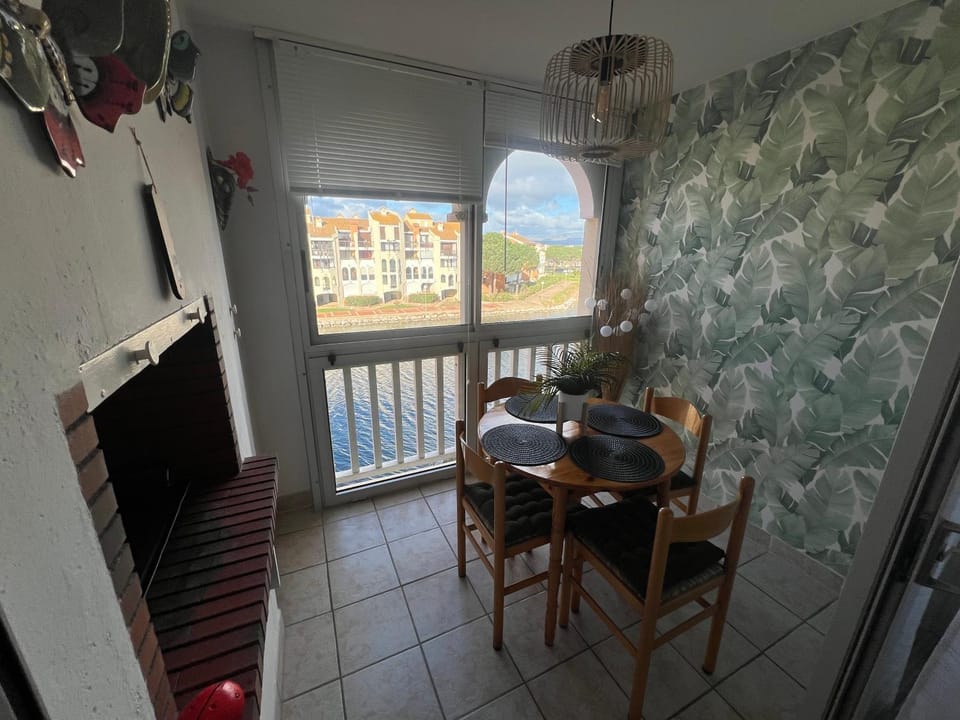 Appartement traversant de 39 m2 4 à 6 personnes Apartment in Le Barcarès