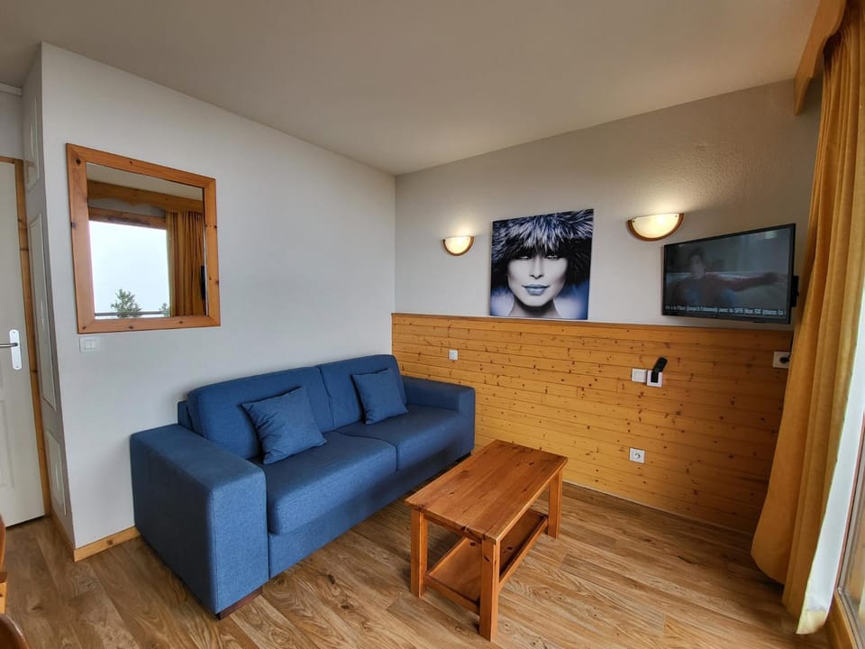 Property building, Living room, Other