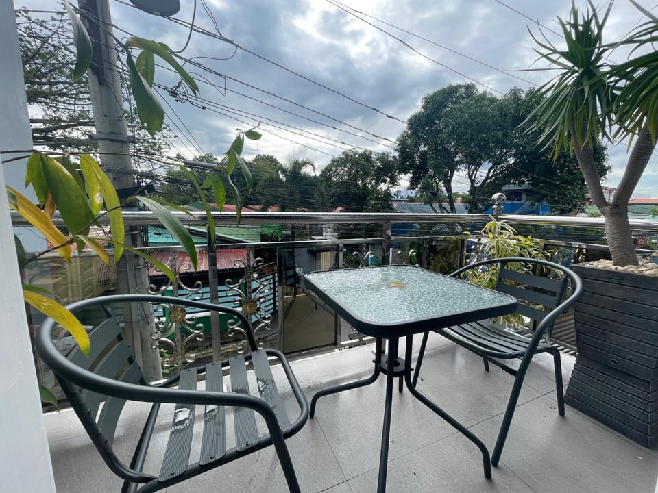 View (from property/room), Balcony/Terrace, Seating area