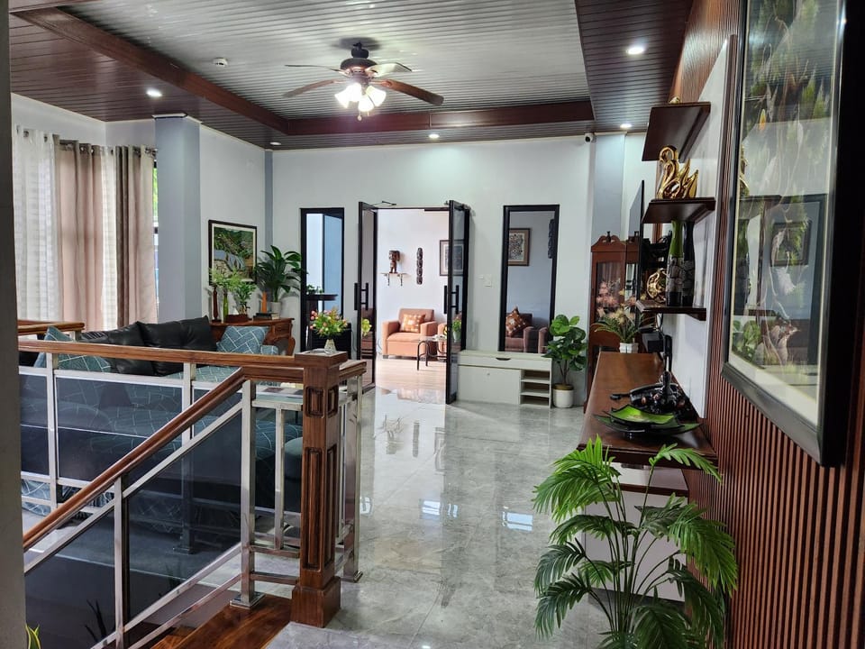 Communal lounge/ TV room, Living room, Seating area, Entertainment